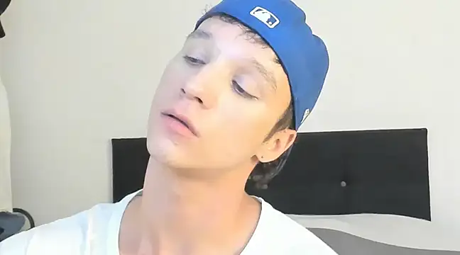 angelcortes online show from December 2024 01:25:01 AM