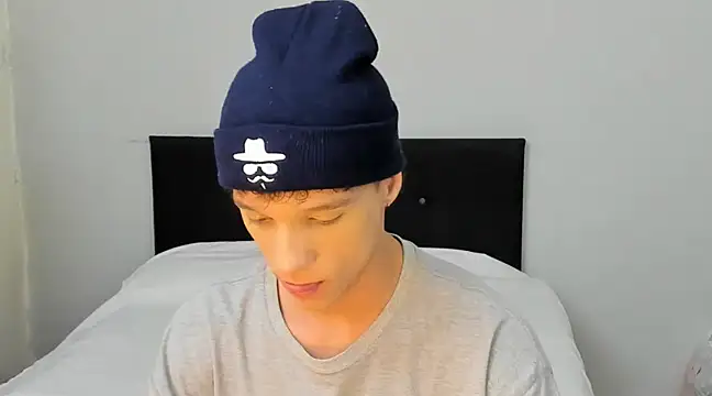 angelcortes online show from March 2025 03:20:01 PM