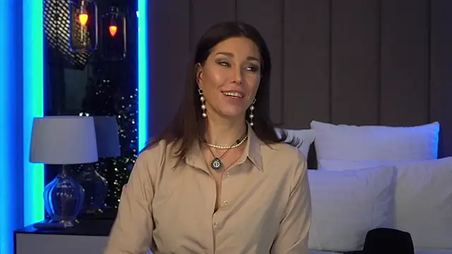 Arte Adelle online show from January 2025 03:20:02 AM