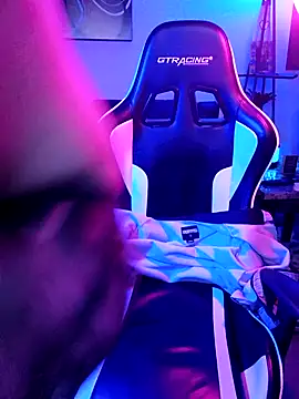 Snapshot of Funwithbrad1 chatting on December 2024 05:43:01 AM Funwithbrad1 online show from December 2024 05:43:01 AM