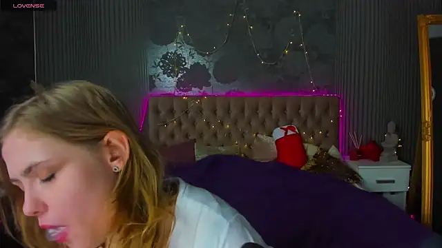 DellaRowe online show from January 2025 01:24:01 PM