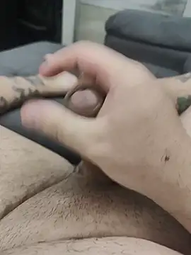 Snapshot of pete_97 chatting on December 2024 12:14:02 AM pete 97 online show from December 2024 12:14:02 AM