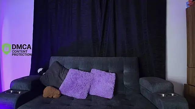 yungelitamor  online show from April 2026 05:24:01 AM