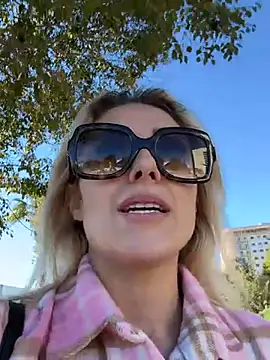 petrouchkaaa  online show from December 2024 11:11:02 AM