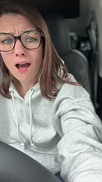 LadyLena1 online show from April 2026 11:07:01 PM