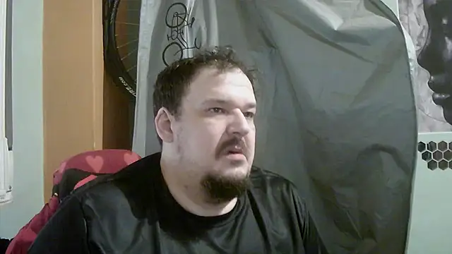 Snapshot of porkorossy chatting on April 2026 09:57:02 AM porkorossy online show from April 2026 09:57:02 AM