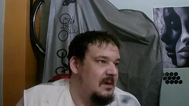 Snapshot of porkorossy chatting on May 2026 10:26:02 PM porkorossy online show from May 2026 10:26:02 PM