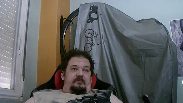 Snapshot of porkorossy chatting on May 2026 07:05:01 AM porkorossy online show from May 2026 07:05:01 AM