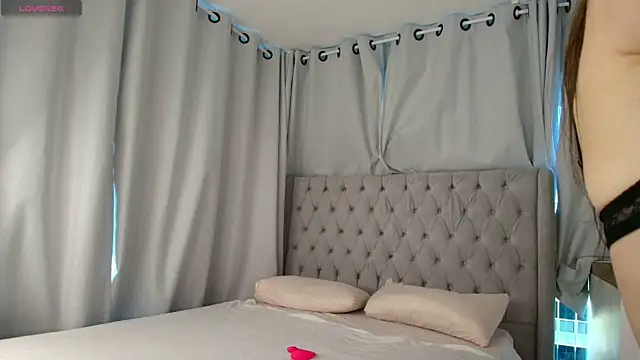 Skinny Alice online show from April 2026 11:11:02 AM