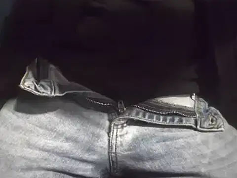 Snapshot of Pol8822 chatting on January 2025 11:21:02 AM Pol8822 online show from January 2025 11:21:02 AM