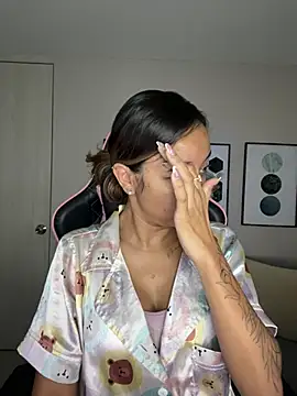 DianaHopson online show from February 2025 10:19:01 AM