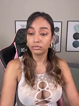 DianaHopson online show from March 2025 01:29:01 PM