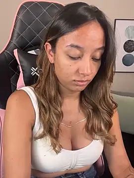 DianaHopson online show from March 2025 10:38:01 PM