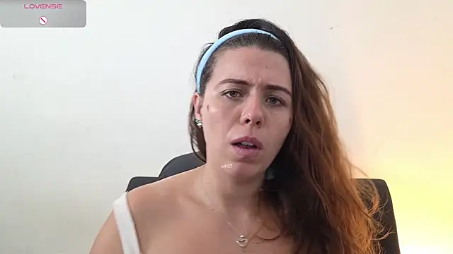 irinasweet27 online show from September 2025 01:22:01 PM