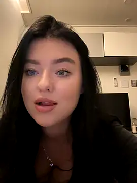 Snapshot of Angela_Fosterr chatting on October 2025 05:35:02 PM Angela Fosterr online show from October 2025 05:35:02 PM