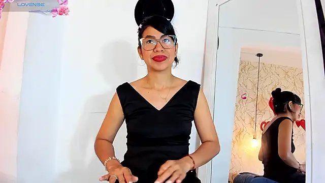 Snapshot of BRITANY_WELLS_ chatting on March 2026 12:34:01 PM BRITANY WELLS online show from March 2026 12:34:01 PM