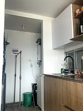 Ameellie online show from September 2025 03:56:02 PM