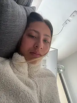 Ameellie online show from March 2026 01:33:01 PM