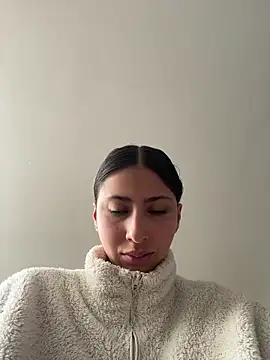 Ameellie online show from April 2026 03:28:01 PM