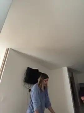 Ameellie online show from April 2026 06:10:01 PM