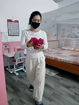 I AM NOT A SLUT online show from September 2025 01:20:01 AM