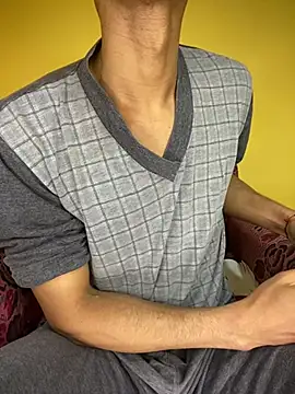 MoiseXxx 777 online show from February 2025 09:24:01 AM