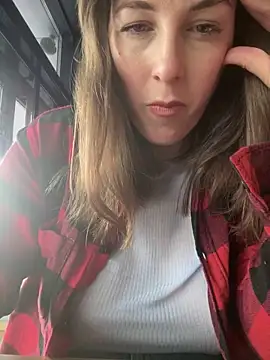 MommmyYummy online show from December 2024 09:35:01 AM