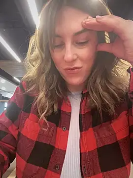 MommmyYummy online show from February 2025 11:27:02 AM