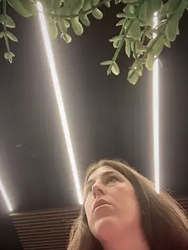 MommmyYummy online show from February 2026 10:03:02 AM