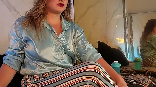 CandyQueenGold online show from March 2026 06:56:01 PM