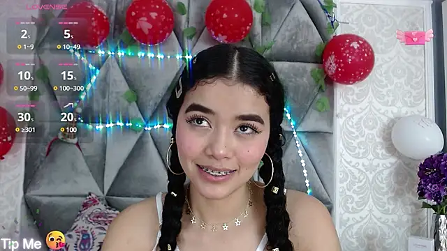 Snapshot of Angela_lovee chatting on January 2025 12:00:02 AM Angela lovee online show from January 2025 12:00:02 AM