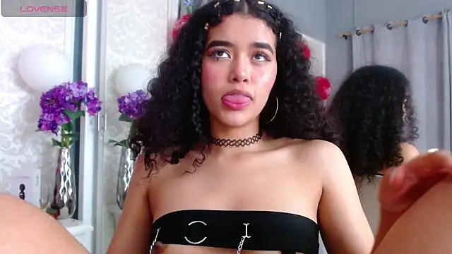 Snapshot of Angela_lovee chatting on January 2025 03:55:01 PM Angela lovee online show from January 2025 03:55:01 PM