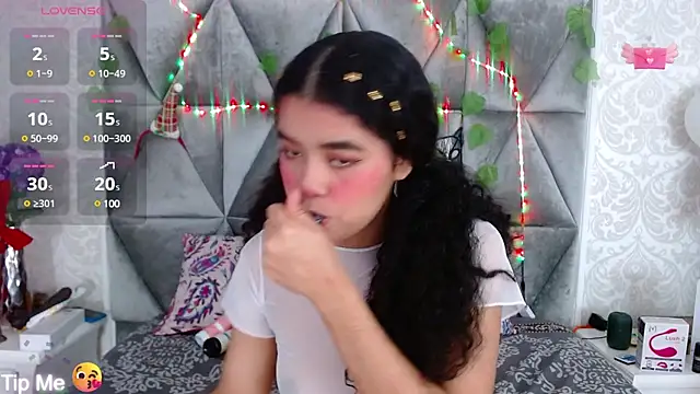 Snapshot of Angela_lovee chatting on January 2025 12:49:01 PM Angela lovee online show from January 2025 12:49:01 PM