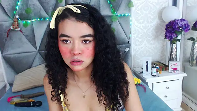 Snapshot of Angela_lovee chatting on January 2025 12:58:01 PM Angela lovee online show from January 2025 12:58:01 PM