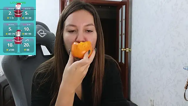 Snapshot of Nelly_Fischer chatting on January 2025 03:08:02 PM Nelly Fischer online show from January 2025 03:08:02 PM