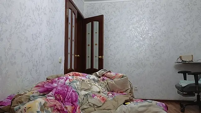 Snapshot of Nelly_Fischer chatting on January 2025 05:01:01 PM Nelly Fischer online show from January 2025 05:01:01 PM