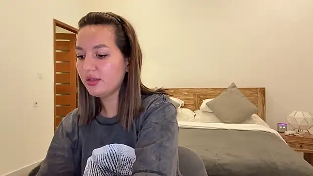 Snapshot of Nelly_Fischer chatting on September 2025 10:16:02 AM Nelly Fischer online show from September 2025 10:16:02 AM