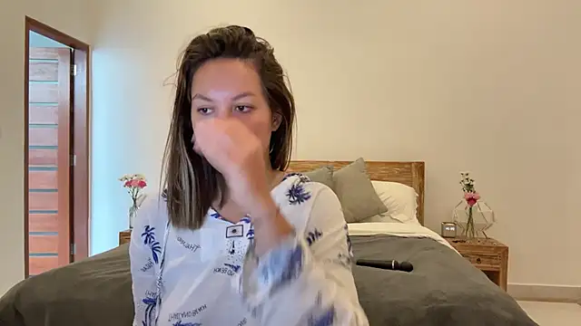 Snapshot of Nelly_Fischer chatting on September 2025 01:32:02 AM Nelly Fischer online show from September 2025 01:32:02 AM