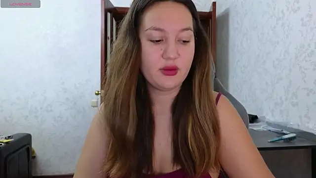Nelly Fischer online show from August 2026 06:32:01 PM