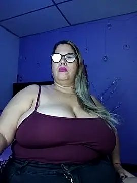 EllisW8 online show from November 2025 12:05:01 PM