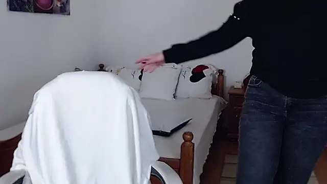 evamaria2024 online show from March 2025 08:42:01 AM