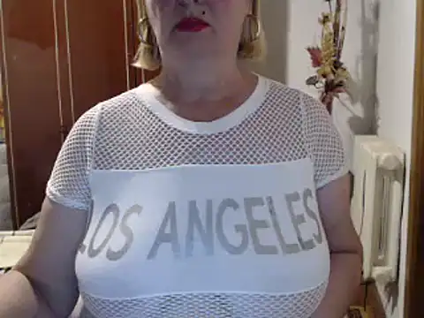 Snapshot of Secretfox chatting on September 2025 03:20:01 AM Secretfox online show from September 2025 03:20:01 AM