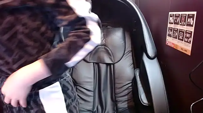 NATINATU252525 online show from February 2025 01:32:01 PM