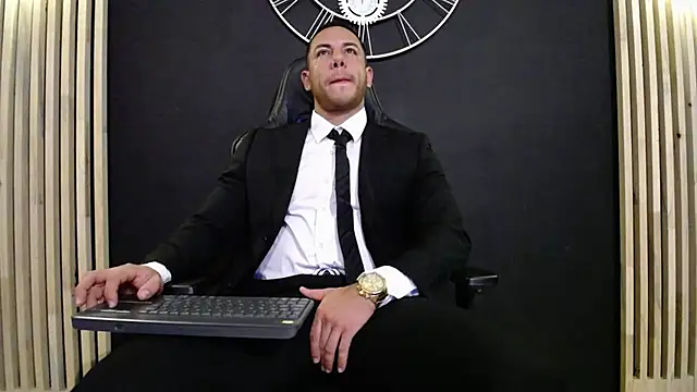 Maxxxpowerful online show from February 2025 01:02:02 AM