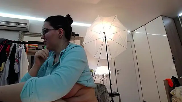 ILoveToFeelU online show from February 2025 06:32:02 AM