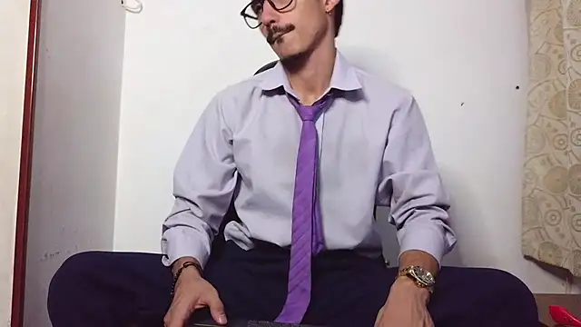 Snapshot of HomeAloneK chatting on February 2026 08:04:01 PM HomeAloneK online show from February 2026 08:04:01 PM