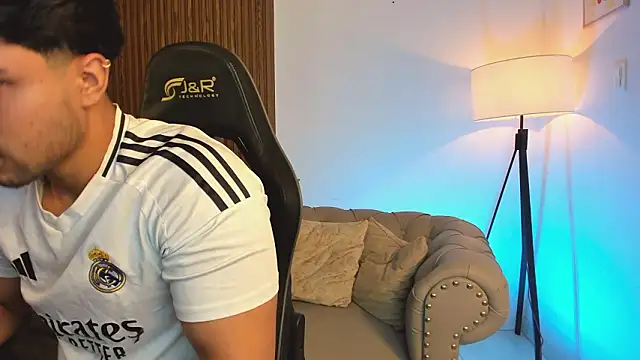 liam collins21 online show from March 2026 11:38:02 AM