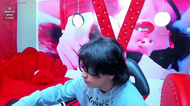 alex 477 online show from March 2026 11:32:01 AM