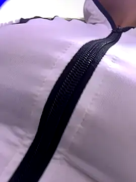 kim monti online show from November 2025 08:54:02 PM