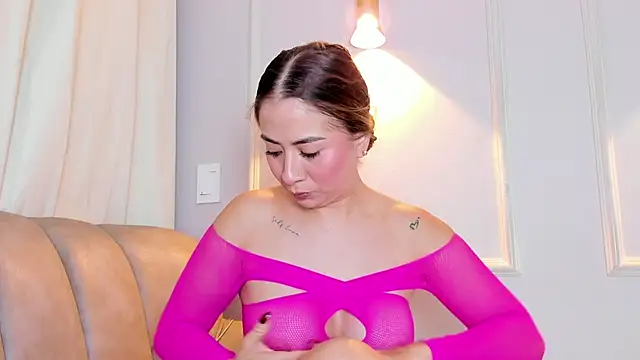 Lia walton online show from March 2026 12:34:01 PM